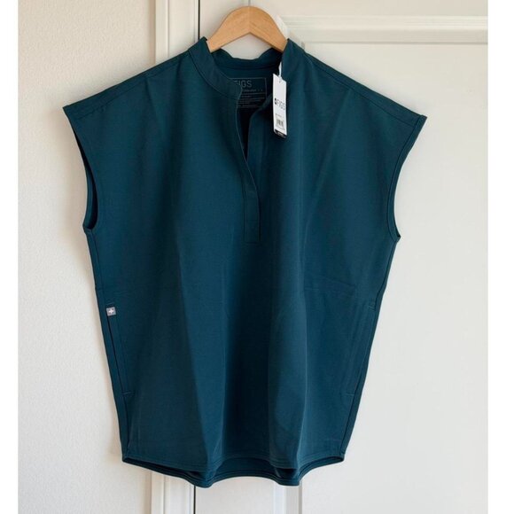 Figs Rafaela Oversized Scrub Top in Caribbean Blue, Size Large - Picture 9 of 12